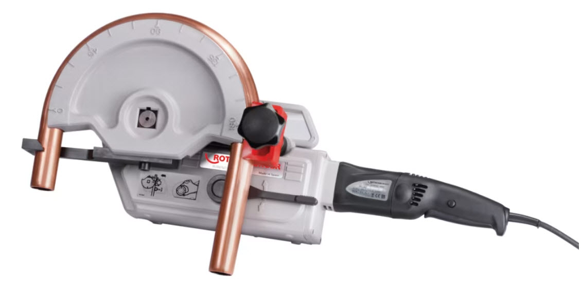 Elektro-Biegegerät ROBEND 4000 Sets 15-28mm von der Marke Rothenberger durch praktische-werkzeuge Elektro-Biegegerät ROBEND 4000 Sets 15-28mm von der Marke Rothenberger durch praktische-werkzeuge im Einsatz in der Haustechnik-Branche