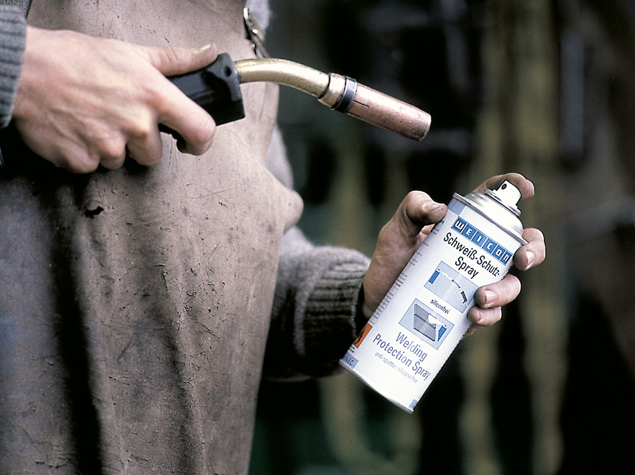 Das WEICON Schweißschutz-Spray verhindert das Anhaften von Schweißspritzern an Gasdüsen und Werkstückoberflächen